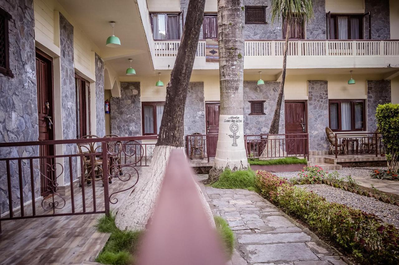 Mingtang Garden Cottage 名堂花园度假屋 Pokhara Exterior foto